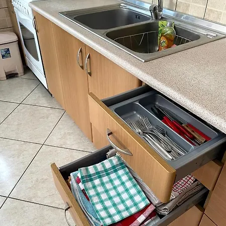 Marina's Spacious Family Apartament